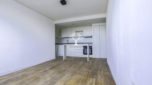 Venta De Apartamento 3 Dormitorios Con Terraza En MalvÃ­n