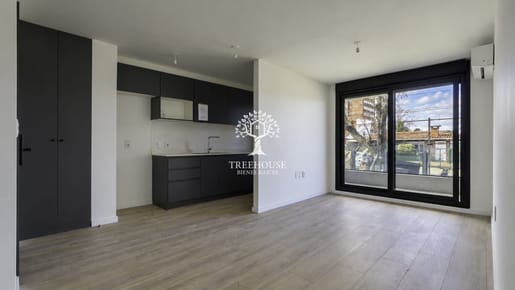 Alquiler apartamento de 1 Dormitorio con terraza, parrillero propio y garaje en Malvín Sur.