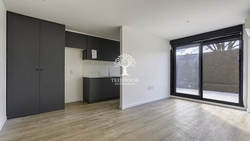 Alquiler Apartamento de 1 dormitorio con cochera en Malvín Sur.