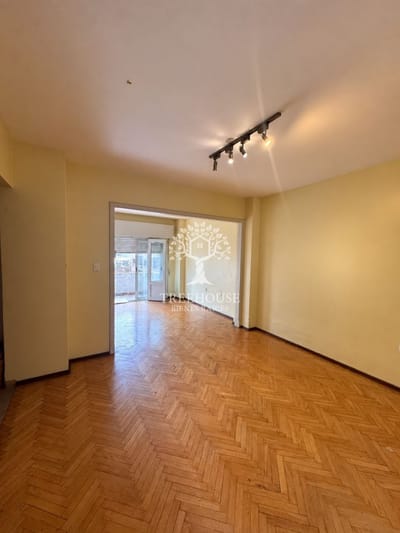 Departamento en alquiler de 4 ambientes en Cordón