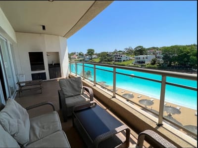 Departamento de 3 Dormitorios con Vista a la Laguna – Aqua Village
