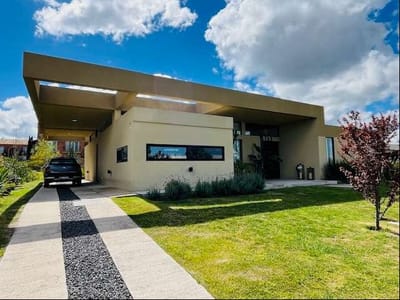 Venta Casa en Viñedos de La Tahona 3 Dormitorios 3 Baños c/ Muebles