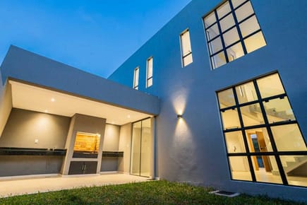 VENDO DÚPLEX DE 3 DORMITORIOS ZONA PLAZA MADERO - JARDÍN DE ORO, LUQUE PRECIO