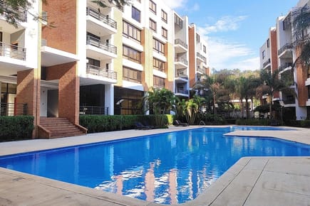Vendo Departamento sobre Avda Domingo Perón, Asunción