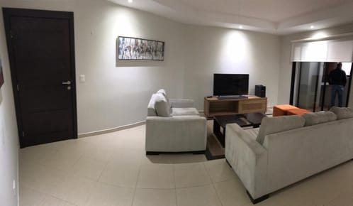 Departamento en Condominio. Zona Pinedo - Venta y Alquiler