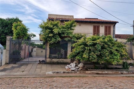 VENDO AMPLIA CASA EN LAMBARE ZONA SUPER 6