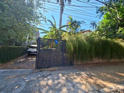 VENDO CASA DE 5 HABITACIONES EN LAS MERCEDES EN ASUNCION