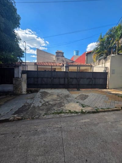 Venta de Casa en Sajonia, Asunción