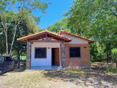 VENDO HERMOSA CASA A ESTRENAR EN LUQUE MORACUE