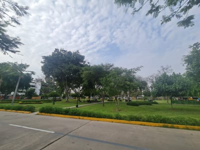 Se Alquila Departamento Sin Muebles Frente A Parque En Chacarilla