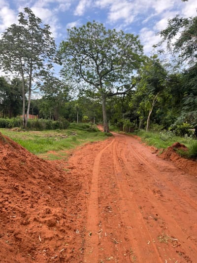 VENDO TERRENO EN LUQUE- CAÑADA GARAY