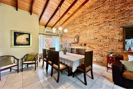 EN VENTA HERMOSA CASA DE UNA SOLA PLANTA LUQUE