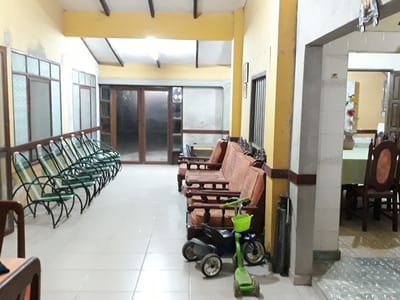 CASA EN VENTA EN PLENA ESQUINA