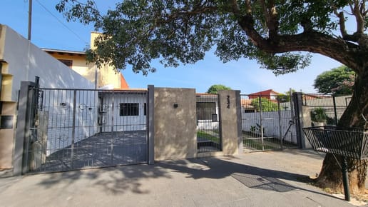 VENDO CASA EN LAMBARÉ!!