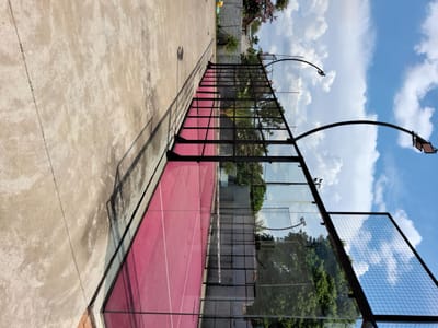 Alquilo – Complejo De Pádel En Luque