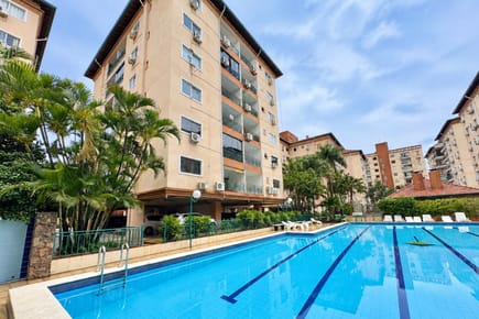 VENDO DEPARTAMENTO AMOBLADO EN QUARTIER LAS MARIAS