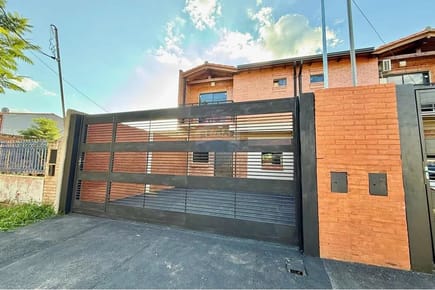 En Venta Dúplex Luque 