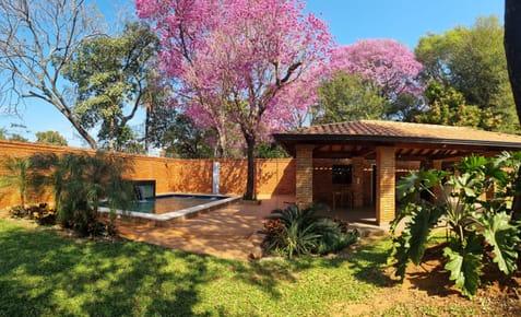 Quinta En Venta | Luque-san Bernardino | 1.044 M² | Piscina | Quincho | Parrilla