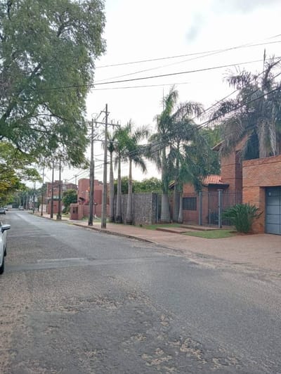 Terreno 750 m² con casa 2 dorm. | Recoleta