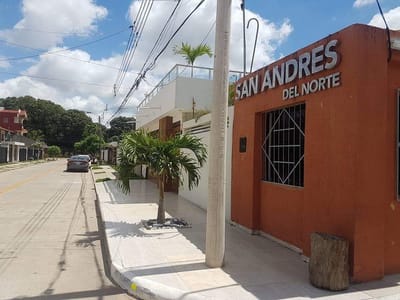 Casa en venta zona norte. Av. Beni 8vo anillo condominio San Andrés del norte 
