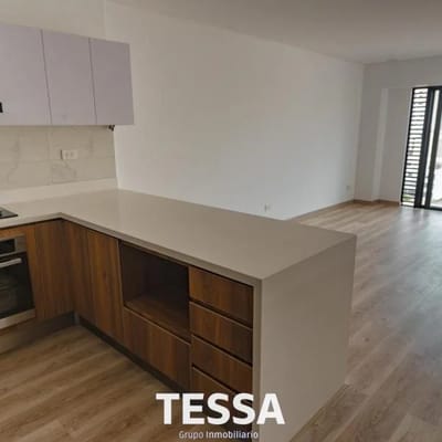 SE VENDE AMPLIO DUPLEX DE ESTRENO CERCA A MALECONESMIRAFLORES