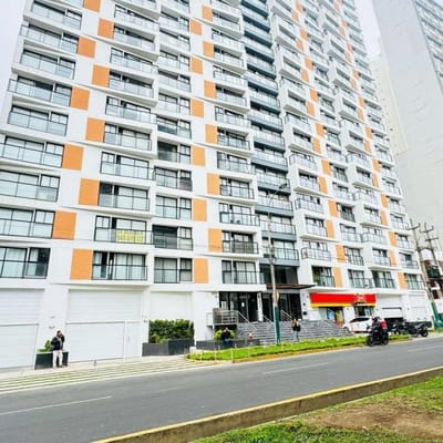VENTA DE DEPARTAMENTO DE LUJO CON ESTACIONAMIENTO