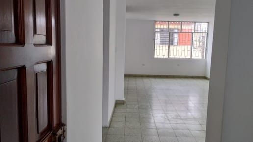 DEPARTAMENTO - EN VENTA 1ER PISO – –EN PLENO CENTRO DE PIURA