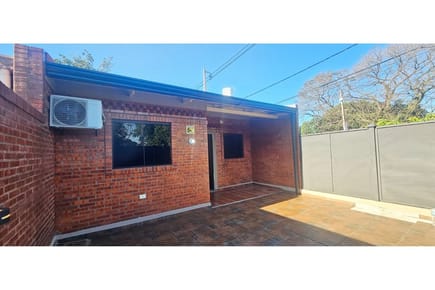 VENDO DUPLEX EN BARRIO TAYAZUAPE SAN LORENZO