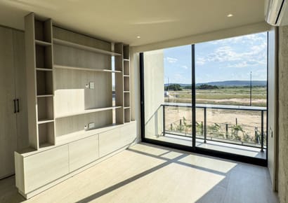EN VENTA - TOWNHOUSE - HIGHLANDS SAN BERNARDINO