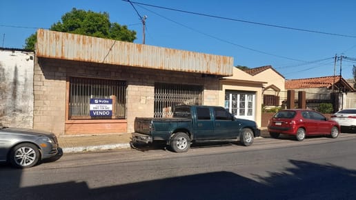 VENDO CASA A REFACCIONAR EN TACUMBU ASUNCIÓN