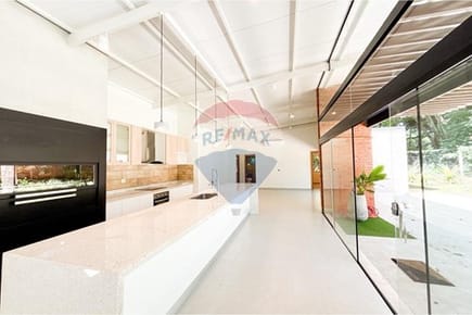 Casa-Venta-PY Cordillera Altos  Ruta San Bernardino Altos 
