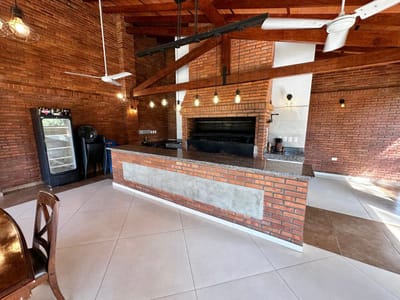 VENDO QUINTA EN LAMBARE