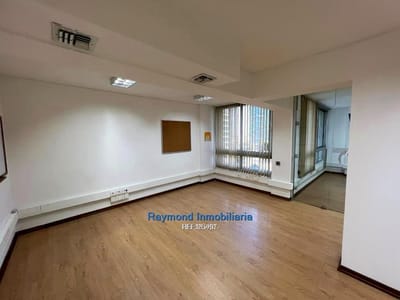 Venta excelente oficina de 100m2 en Ciudad Vieja