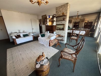 Apartamento venta 3 dormitorios y servicio garaje Cordón