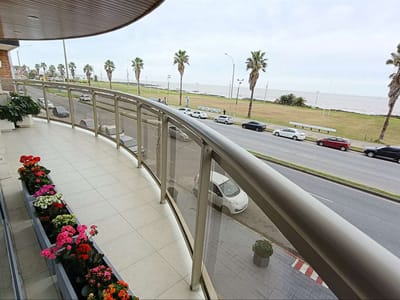Venta Apartamento Punta Carretas 4 Dormitorios 5 Baños Muebles Garaje x 3