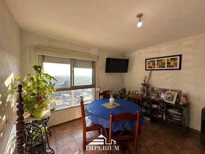 Apartamento de 3 dormitorios en la Unión, sobre 8 de Octubre, vista despejada