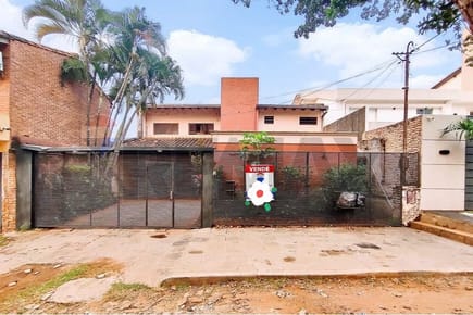 CASA EN FDO. DE LA MORA Z. NORTE. VILLA OFELIA