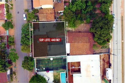 VENDO TERRENO EN MBURUCUYA CON AMPLIO FRENTE