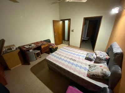 VENTA DE CASA CON SALONES COMERCIALES EN FERNANDO DE LA MORA