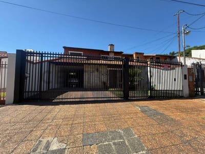 Venta de Casa en Tembetary, Asunción