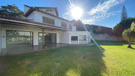 CASA DE 9852M2 EN ASUNCION -BARRIO SAN CRISTOBAL