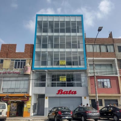 ALQUILO LOCAL EN SEGUNDO PISO DE  M  EN AVPERU ZONA   COMERCIAL