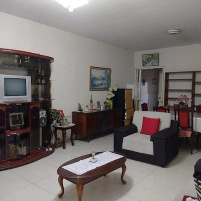 VENDO DEPARTAMENTO DE  EN PRIMER PISO  M   DORM   CERCA AVBRASIL