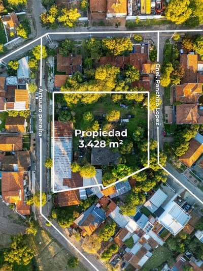 EN VENTA AMPLIO TERRENO A 3 CUADRAS DE SANTA TERESA