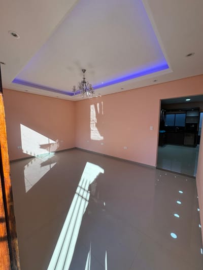 VENDO CASA A ESTRENAR EN LAMBARE!