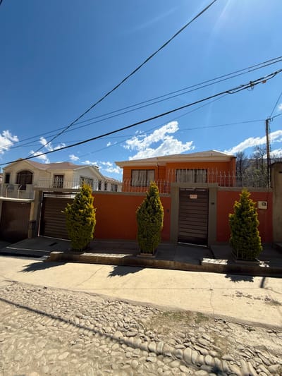 Casa En Achumani Calle 54 - Final Avenida The Strongest