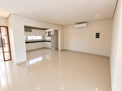 Alquilo Dúplex de 3 dormitorios en Mburukuja – 260 m²
