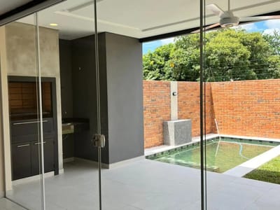 ALQUILO DÚPLEX EN JARDÍN ORO - LUQUE - EXCELENTE ZONA RESIDENCIAL 