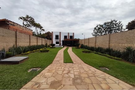 Casa-Venta-A 2 cuadras de la Ruta Gral. Elizardo Aquino, Limpio, Central