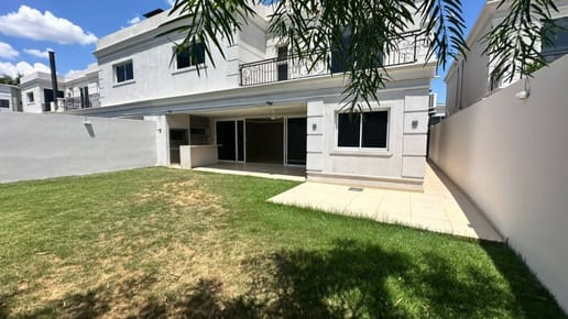 Vivienda premium en venta Zona Lambaré.